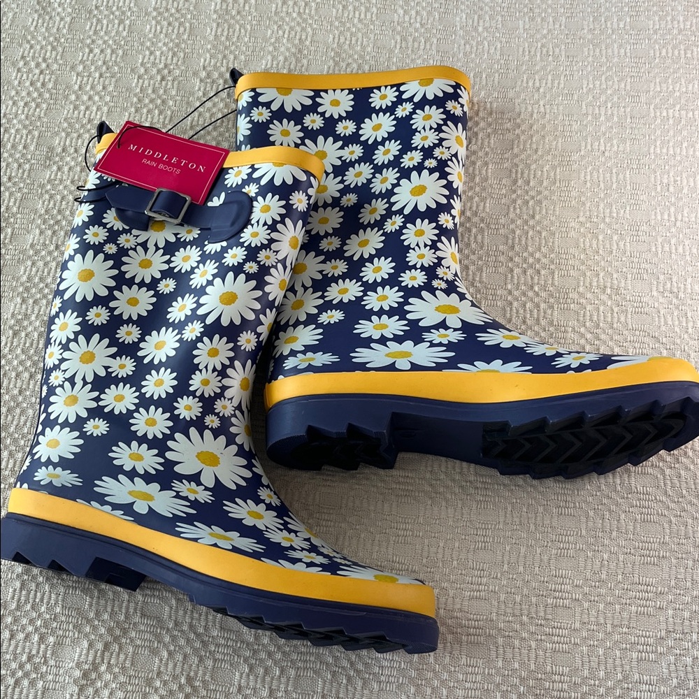 Middleton daisy rain boots, sz 11 women, Navy with bright yellow & white daisies